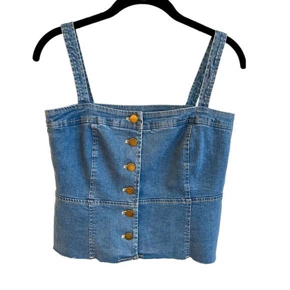 SKYLAR MADISON, MEDIUM WASH, STRETCHY DENIM, FRAYED BOTTOM SUMMER TOP. SIZE M - Picture 3 of 5